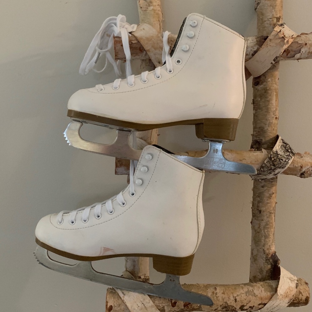 Girls DBX ice skates